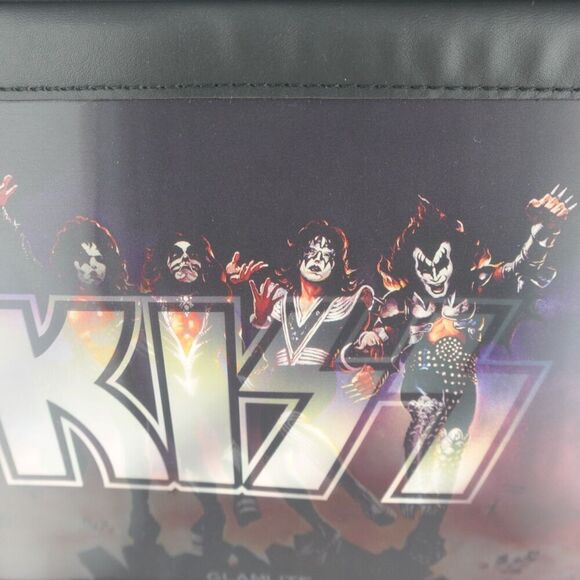 Kiss Glam Light Makeup Bag with Lenticular Cover - Picture 5 of 16